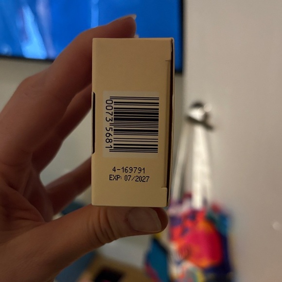 Trader Joe's Invisible Gel Facial Sunscreen SPF 40 - Cream - Picture 2 of 5